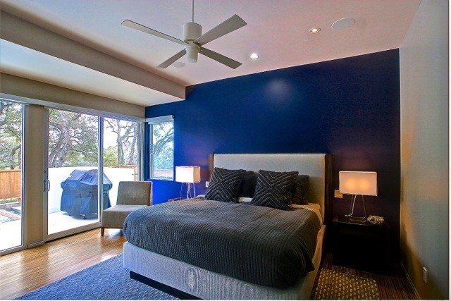 Sự khác biệt tạo nên màu sắc riêng cho phòng ngủ, khiến căn phòng không chỉ là tác phẩm của thiết kế mà còn là nơi thể hiện phong cách, cá tính cho gia chủ.