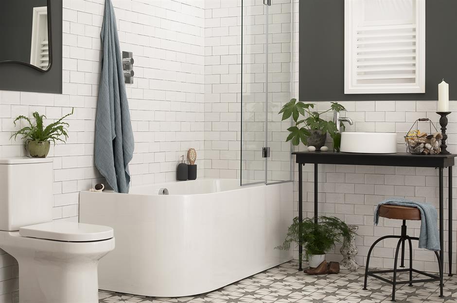Nội thất nhà vệ sinh sang trọng và tươi mát hơn khi kết hợp với cây xanh